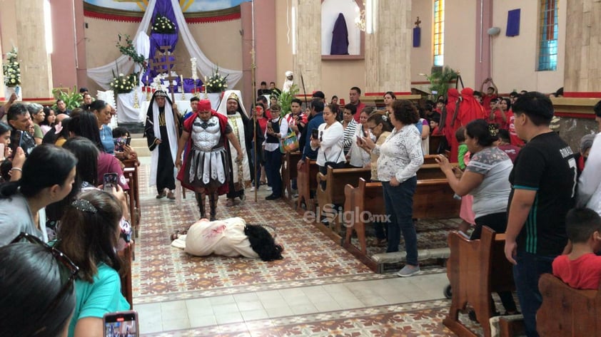 Viacrucis Santa Rosa Gómez Palacio