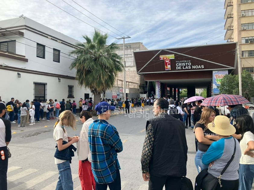 Viven el eclipse solar total en La Laguna