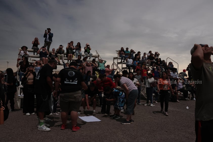 Viven el eclipse solar total en La Laguna