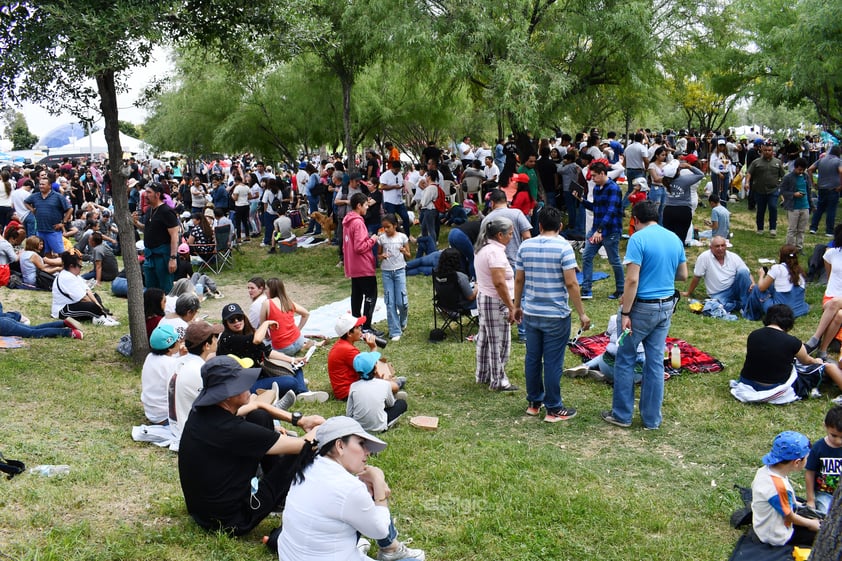 Bosque Urbano celebra el Eclipse Solar Total