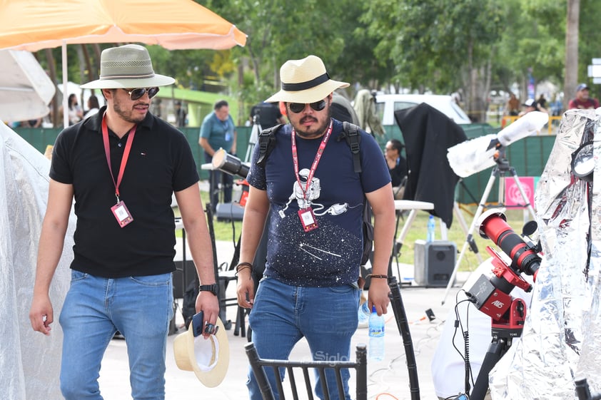 Bosque Urbano celebra el Eclipse Solar Total