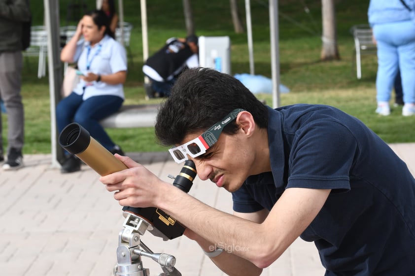 Bosque Urbano celebra el Eclipse Solar Total