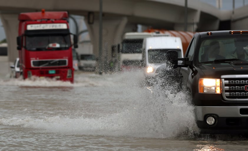 Lluvias inundan Dubái