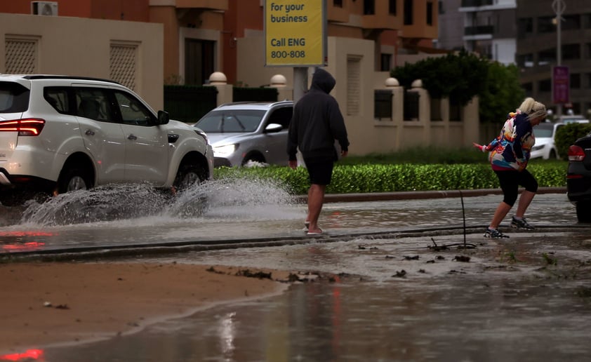 Lluvias inundan Dubái