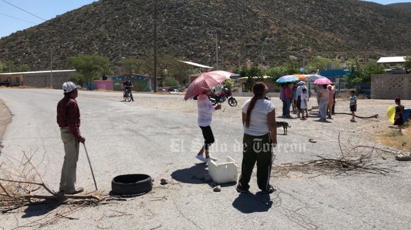 Bloque por transporte deficiente Matamoros y Viesca