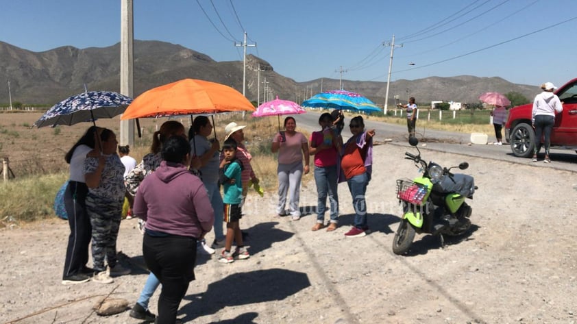 Bloque por transporte deficiente Matamoros y Viesca