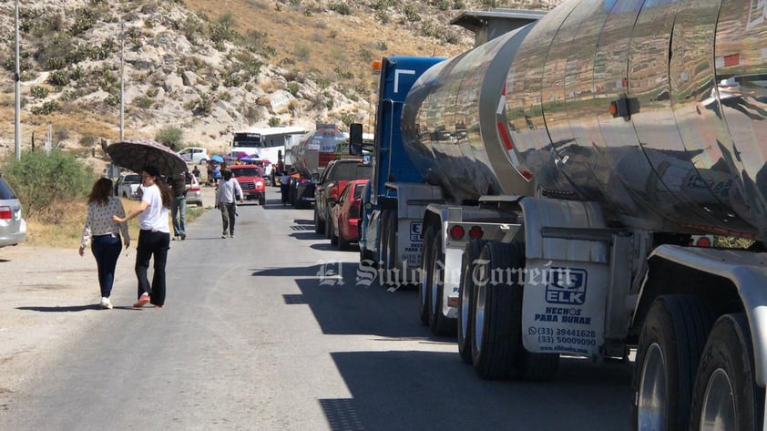 Bloque por transporte deficiente Matamoros y Viesca