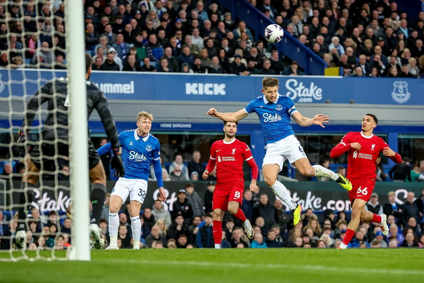 Everton derrota al Liverpool y los saca de la Premier League