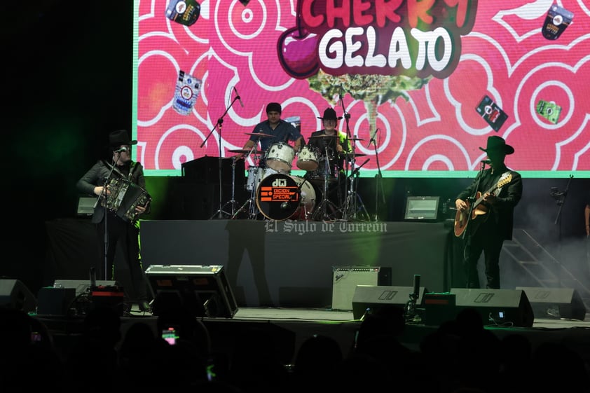 Viven facetas del amor en concierto de Edición Especial