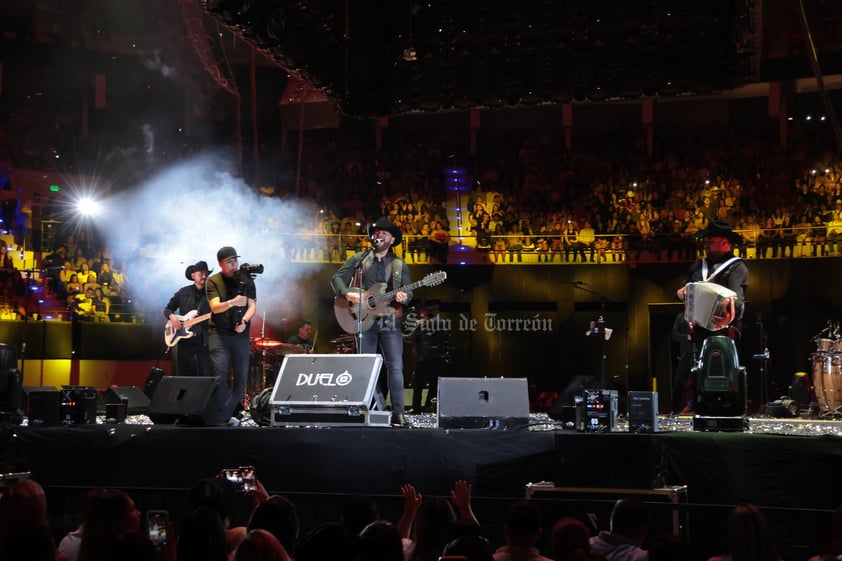 Grupo Duelo sigue siendo un éxito en la ciudad de Torreón repitiendo con un lleno total la noche del sábado en el Coliseo Centenario