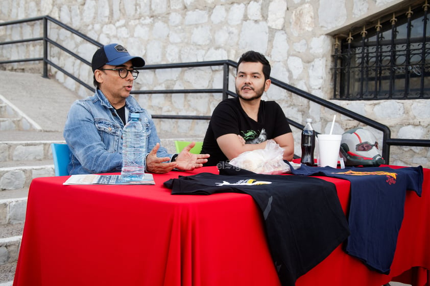 Adal Ramones causa revuelo en el Cristo de las Noas