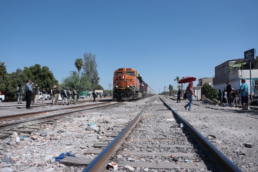 Tensa situación de los migrantes en la colonia Santa Rosa