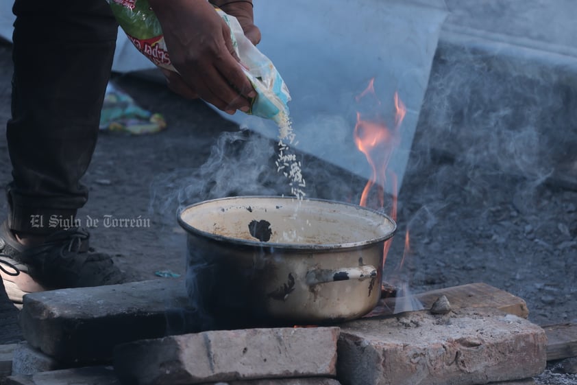 Tensa situación de los migrantes en la colonia Santa Rosa