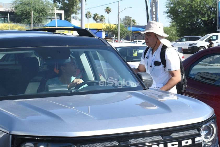 Personal de salud se manifiesta en Torreón