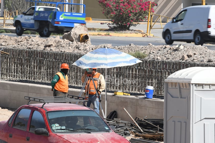 Al 48 % la obra del Giro Independencia en Torreón; se entregará en noviembre