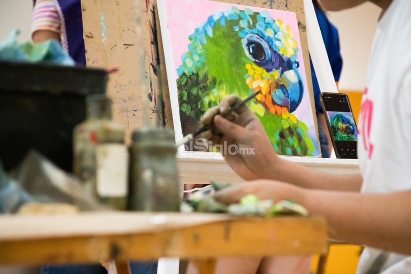 Estudiantes expondrán en El Siglo un 'Universo de colores'