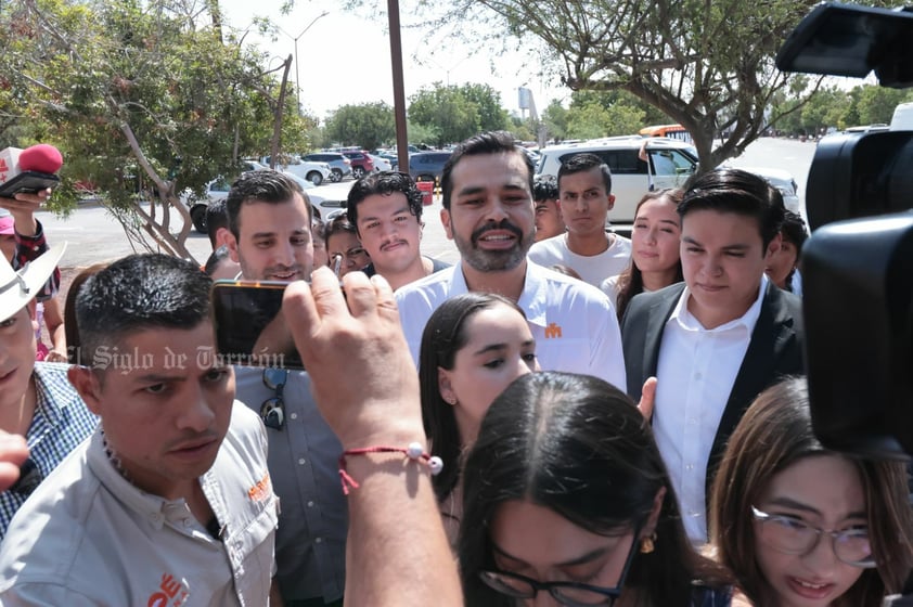 Máynez, candidato a la presidencia de Movimiento Ciudadano, visita Torreón