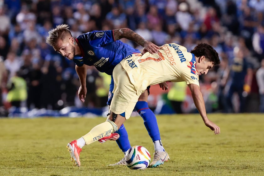 Cruz Azul y América empatan en primer partido de la final