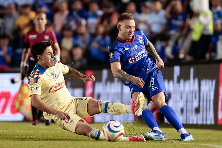 Cruz Azul y América empatan en primer partido de la final