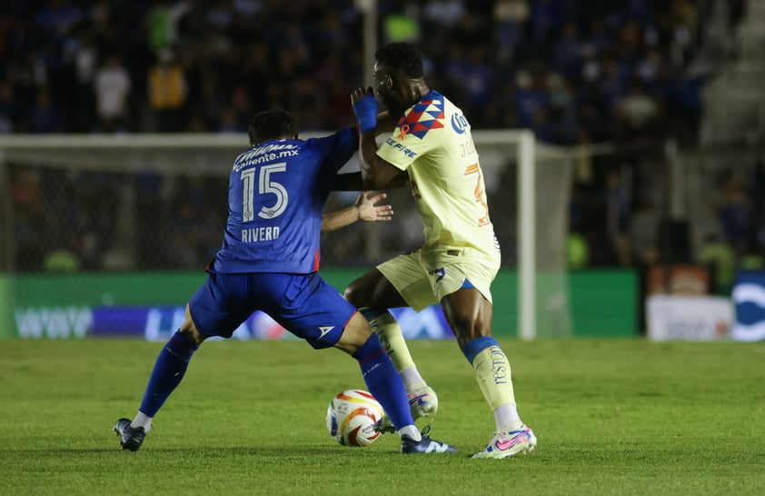 Cruz Azul y América empatan en primer partido de la final