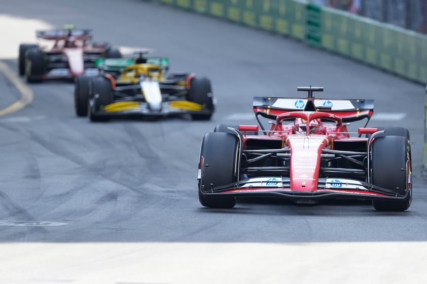 Leclerc gana el Gran Premio de Mónaco; 'Checo' Pérez queda fuera en la primera vuelta