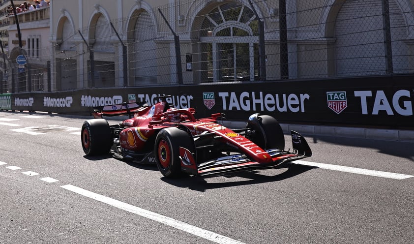 Leclerc gana el Gran Premio de Mónaco; 'Checo' Pérez queda fuera en la primera vuelta