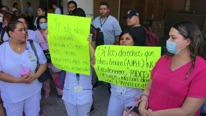 Por falta de aire acondicionado, personal de clínica 71 del IMSS bloquea bulevar Revolución