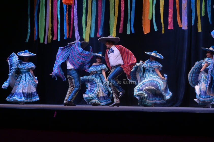 Grupo de danza Xipe-Tótec celebró su segundo aniversario en el Teatro Alvarado