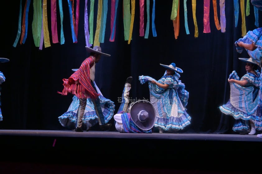 Grupo de danza Xipe-Tótec celebró su segundo aniversario en el Teatro Alvarado