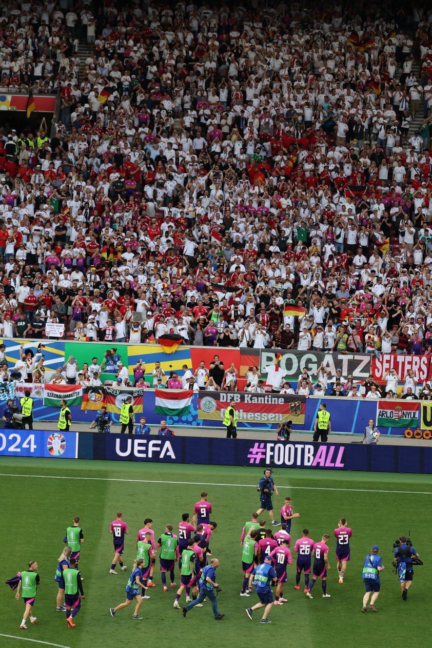 Alemania se impone ante Hungría