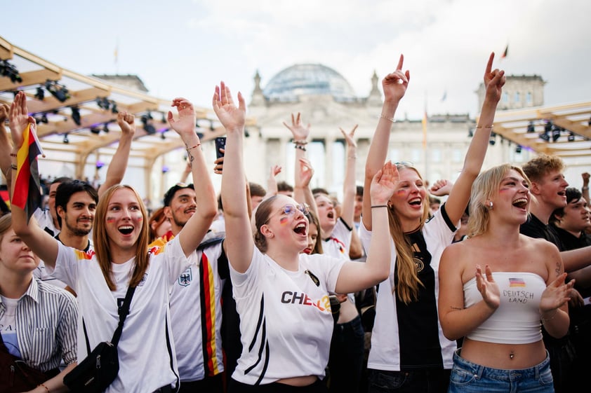 Alemania se impone ante Hungría