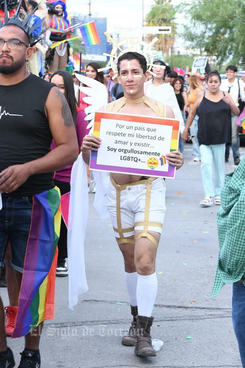 Este sábado se llevó a cabo la marcha del Orgullo LGBT+ en Torreón.