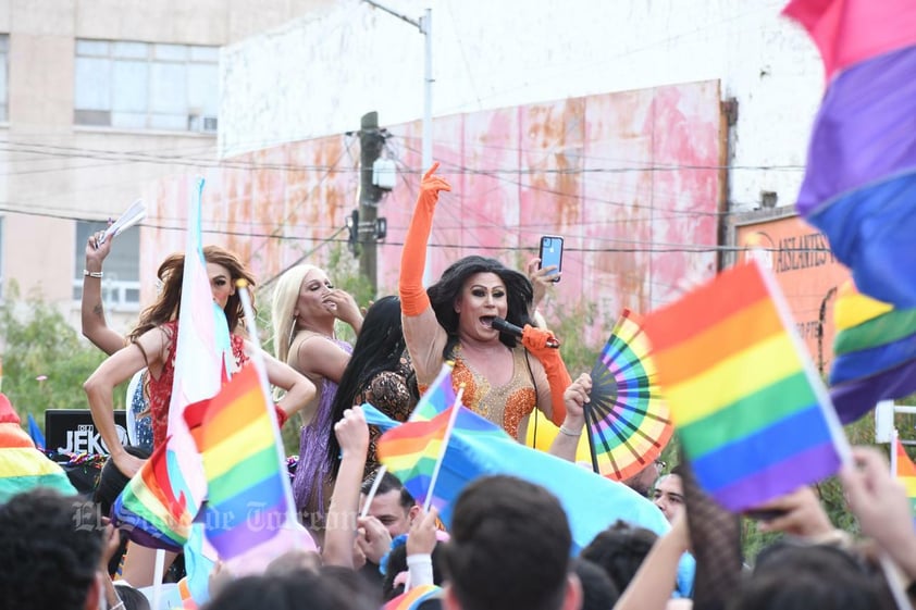 Este sábado se llevó a cabo la marcha del Orgullo LGBT+ en Torreón.