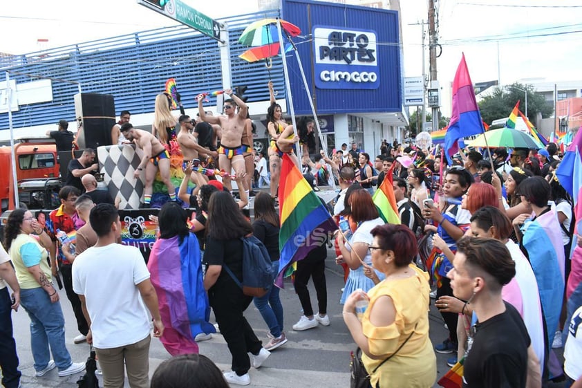 Este sábado se llevó a cabo la marcha del Orgullo LGBT+ en Torreón.