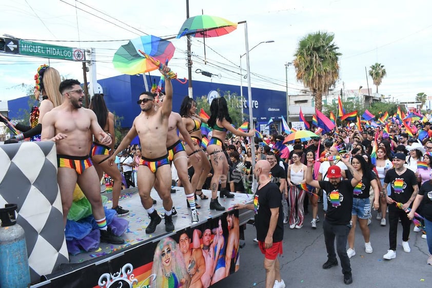 Este sábado se llevó a cabo la marcha del Orgullo LGBT+ en Torreón.