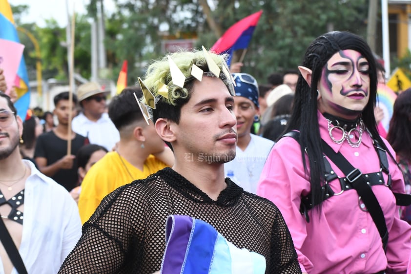 Marcha del Orgullo LGBTTTIQ+ en La Laguna de Durango