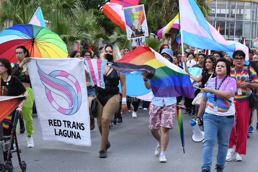 Marcha del Orgullo LGBTTTIQ+ en La Laguna de Durango