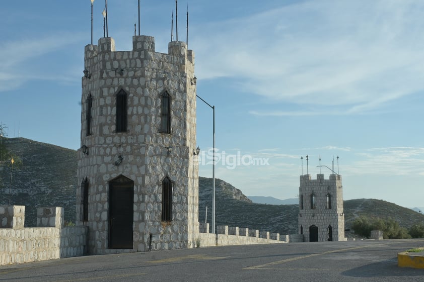 Torreones que adornan la ciudad de Torreón.