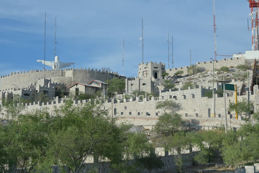 Torreones que adornan la ciudad de Torreón.