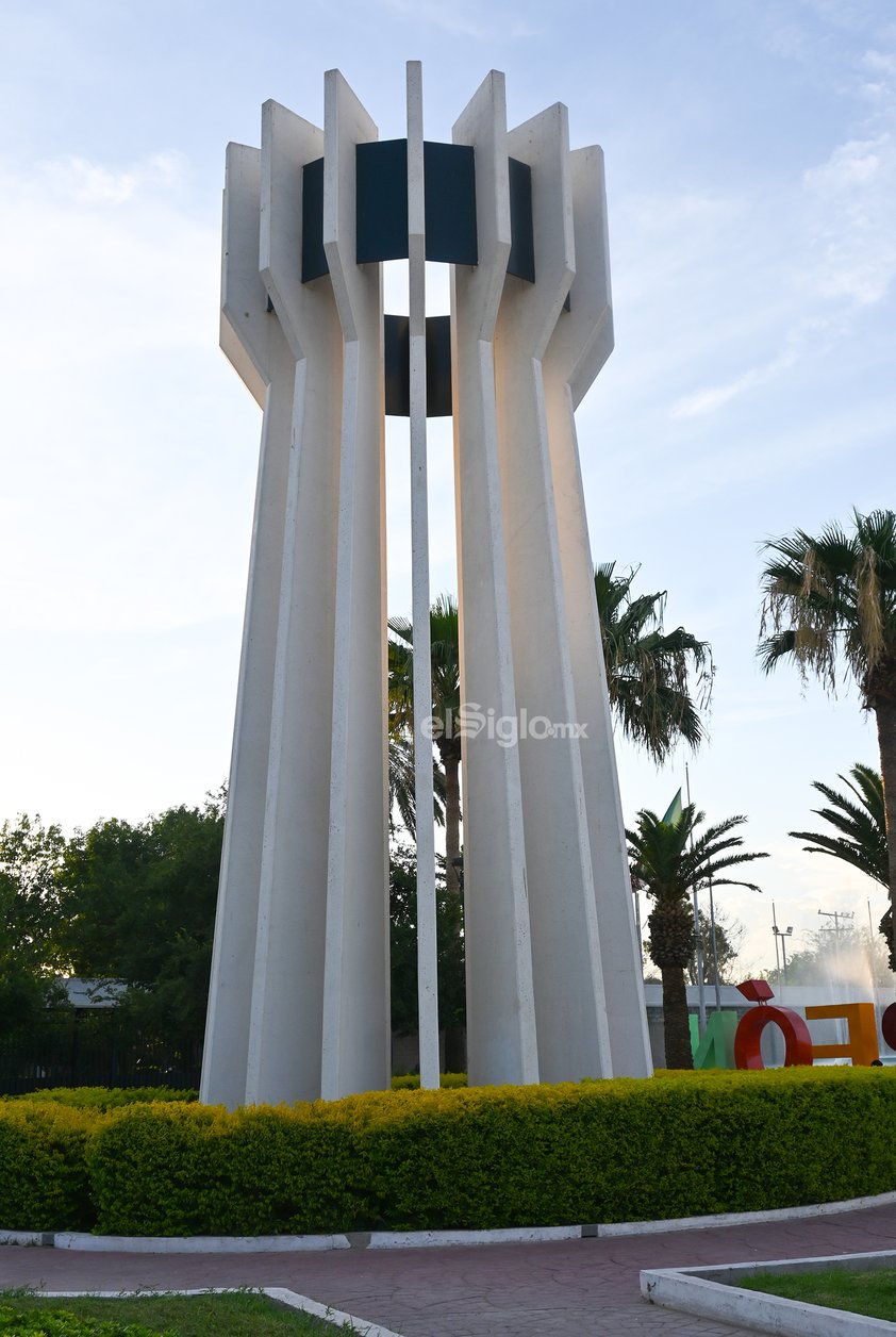 Torreones que adornan la ciudad de Torreón.