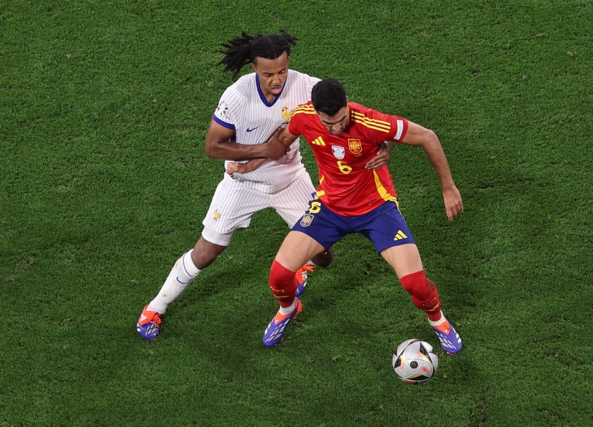 España pasa a final de la Eurocopa tras vencer a Francia