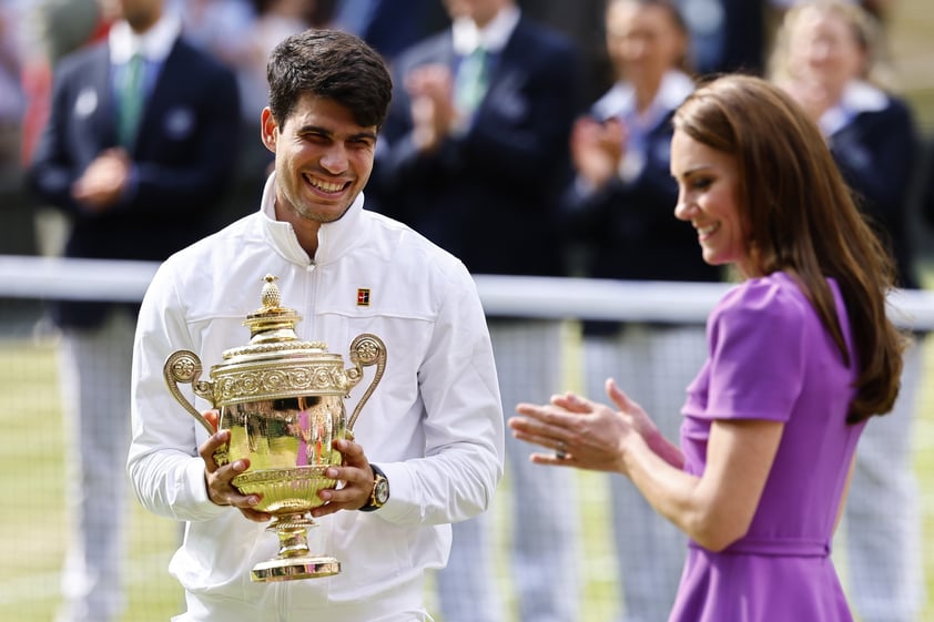 Carlos Alcaraz vence a Novak Djokovic en la final de Wimbledon