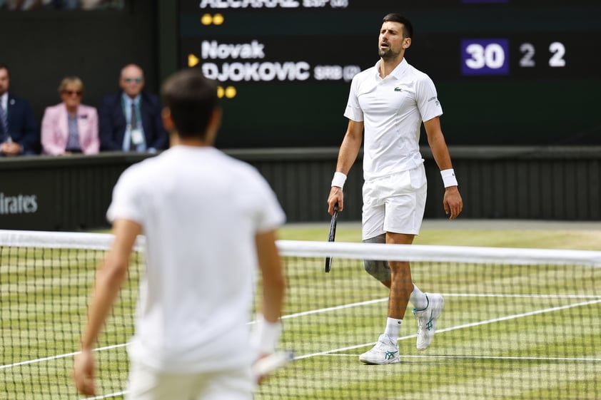 Carlos Alcaraz vence a Novak Djokovic en la final de Wimbledon