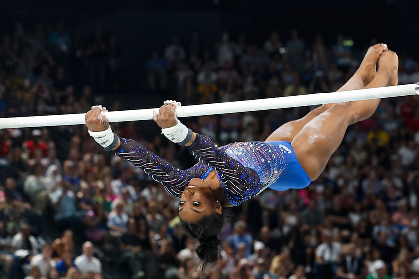 Simone Biles gana segunda medalla de oro en Juegos Olímpicos