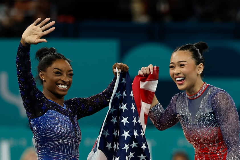 Simone Biles gana segunda medalla de oro en Juegos Olímpicos