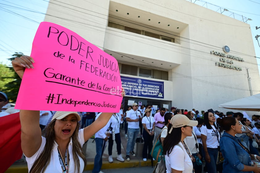 Siguen protestas por reforma judicial en Torreón, llevan bloqueo a Colón y Escobedo