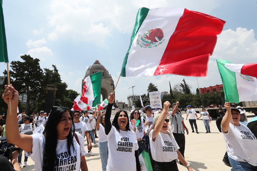 Marchan contra reforma al Poder Judicial en CDMX