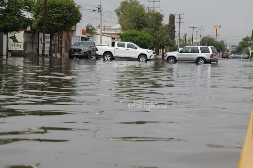 Lluvias alcanzan los 59.8 milímetros; atienden sectores anegados en Torreón