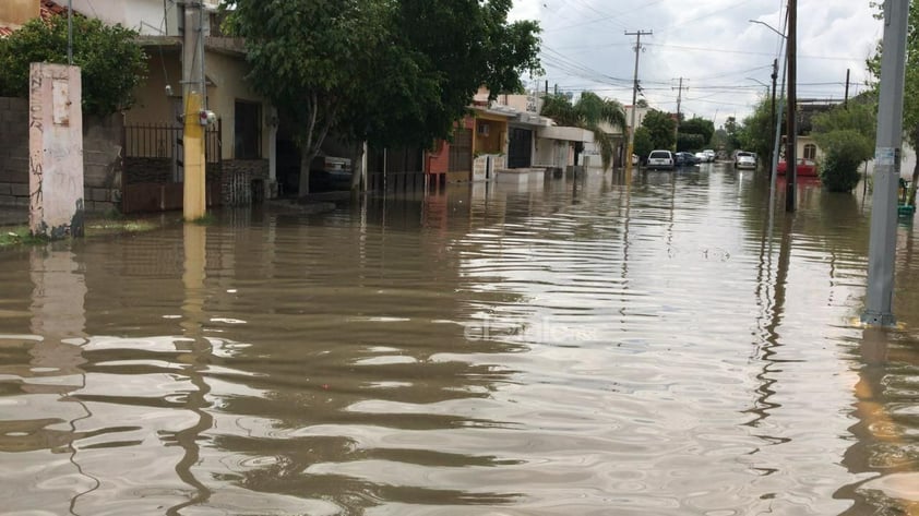 Lluvias alcanzan los 59.8 milímetros; atienden sectores anegados en Torreón