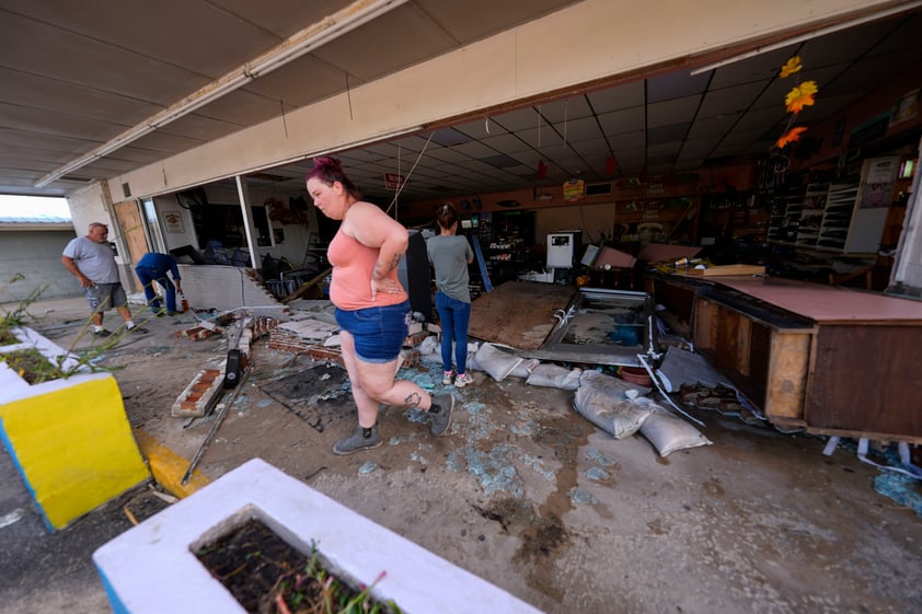 Helene deja al menos 41 muertos y una estela de destrucción por el sureste de Estados Unidos